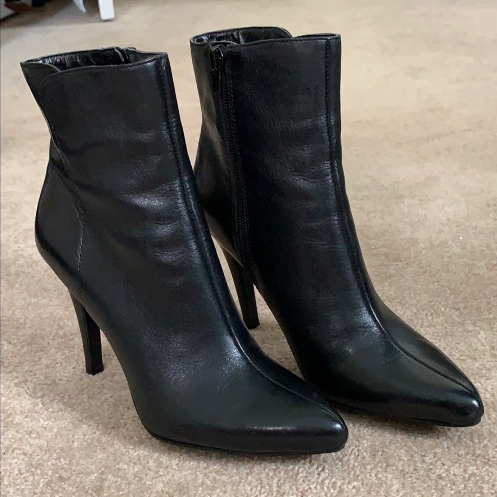 Nine West Gettyo Heeled Boots, Women’s 5, Black